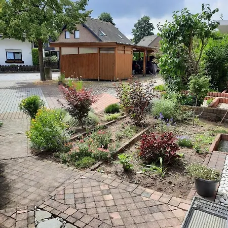 Ferienwohnung In Ruhiger Lage דירה אאכן
